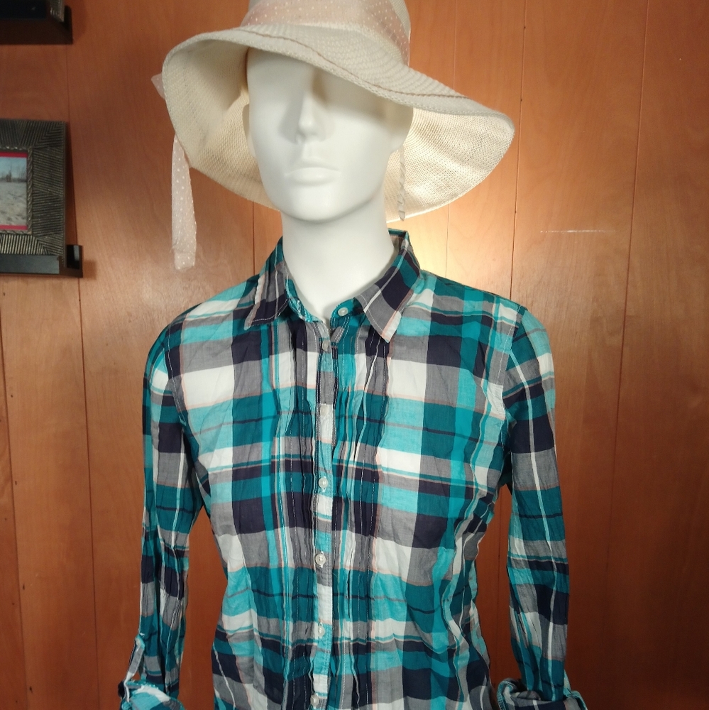 Aeropostale Button Down Shirt